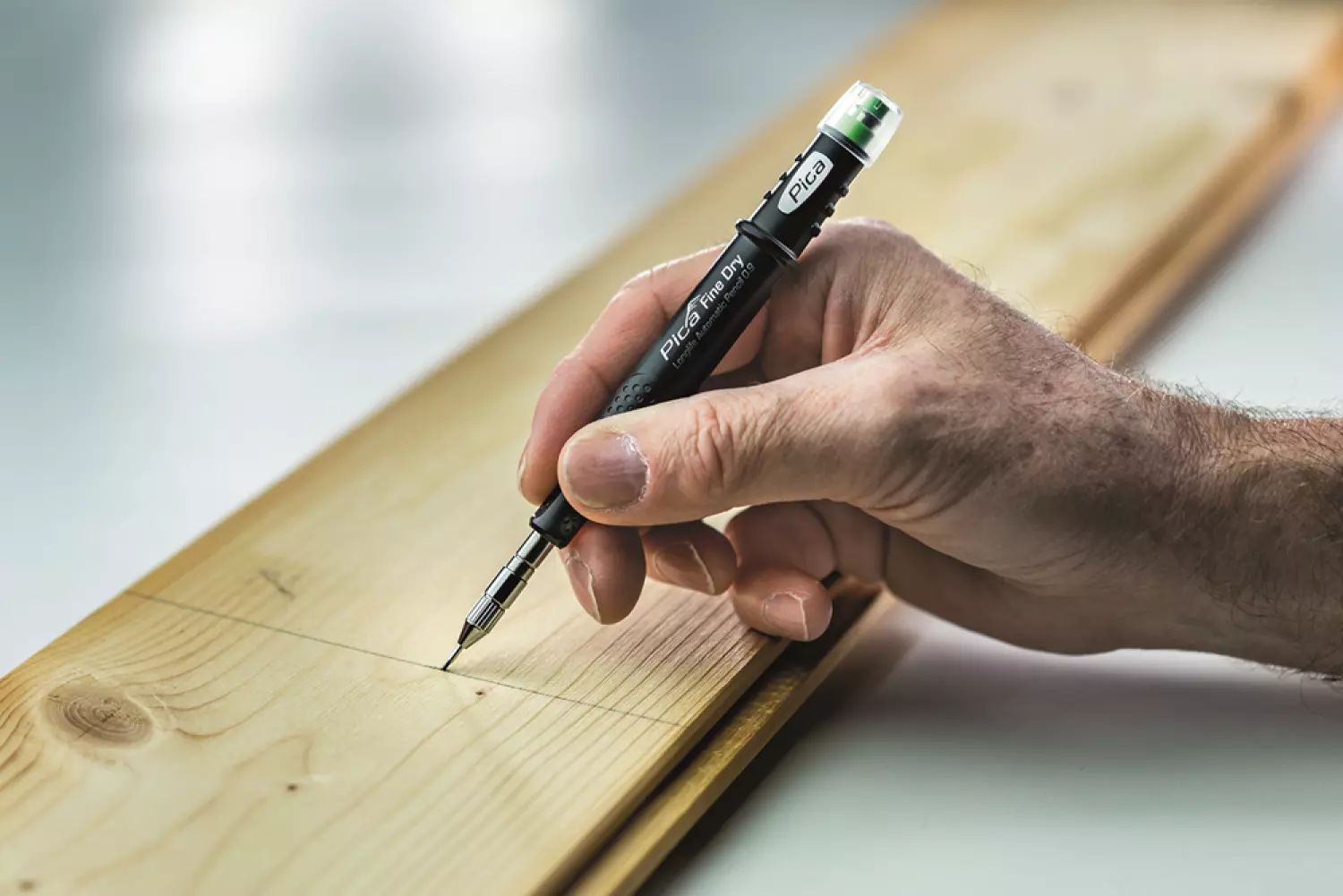 Pica 7070 Fine Dry Markeerpotlood - Grafiet thumbnail 4