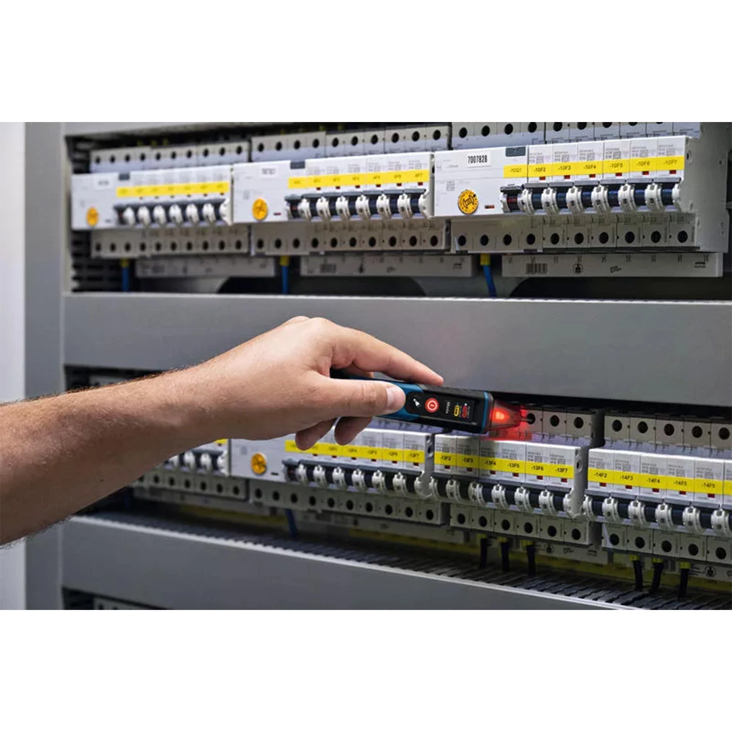 Bosch GVD 1000-17 Contactloze Spanningstester - AC 24-1000 V / 90-1000 V - CAT IV 1000 V thumbnail 3