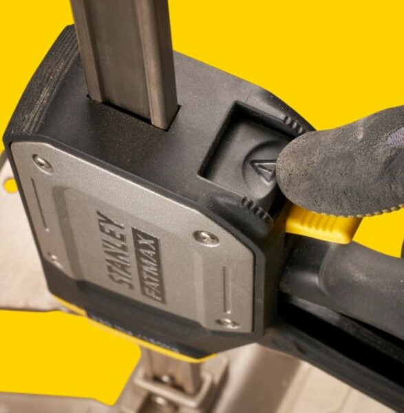 Stanley FMHT83552-1 FATMAX TradeLift Montagehulp - Tot 150kg Hefvermogen - 7-220mm - 2 Stuks - Detailed view of the product