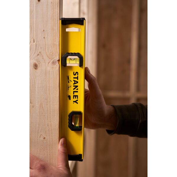Stanley 0-42-072 I-beam Waterpas - 300mm - Detailed view of the product