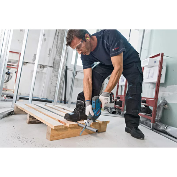 Bosch GSA 18 V-LI C 18V Li-Ion Accu Reciprozaag Set (2x 5.0Ah Accu) In L-Boxx - Snelwissel - Detailed view of the product