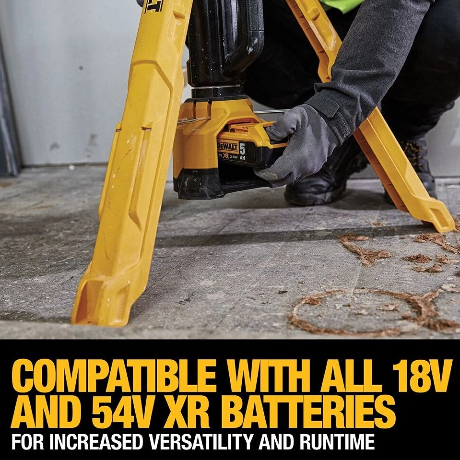 DeWALT DCL079-XJ 18V Li-ion XR Accu LED Werklamp Body Met Statief - 3000Lm thumbnail 3