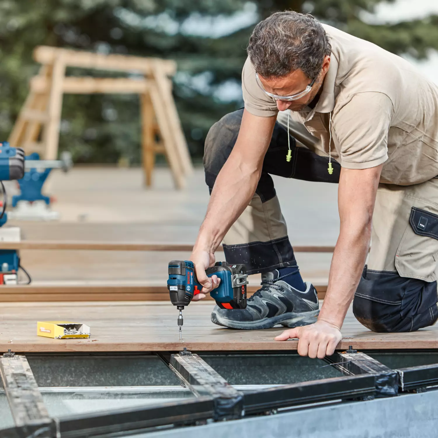 Bosch GDR 18V-200 18V Li-Ion Accu Slagschroevendraaier Body In L-Boxx - 200Nm - Koolborstelloos thumbnail 3