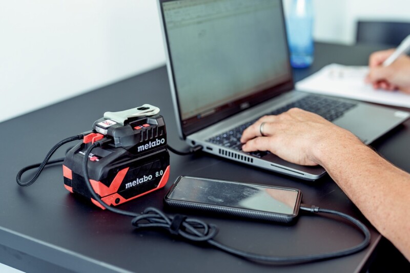 Metabo PC 18-65 18V Power Charger - Detailed view of the product