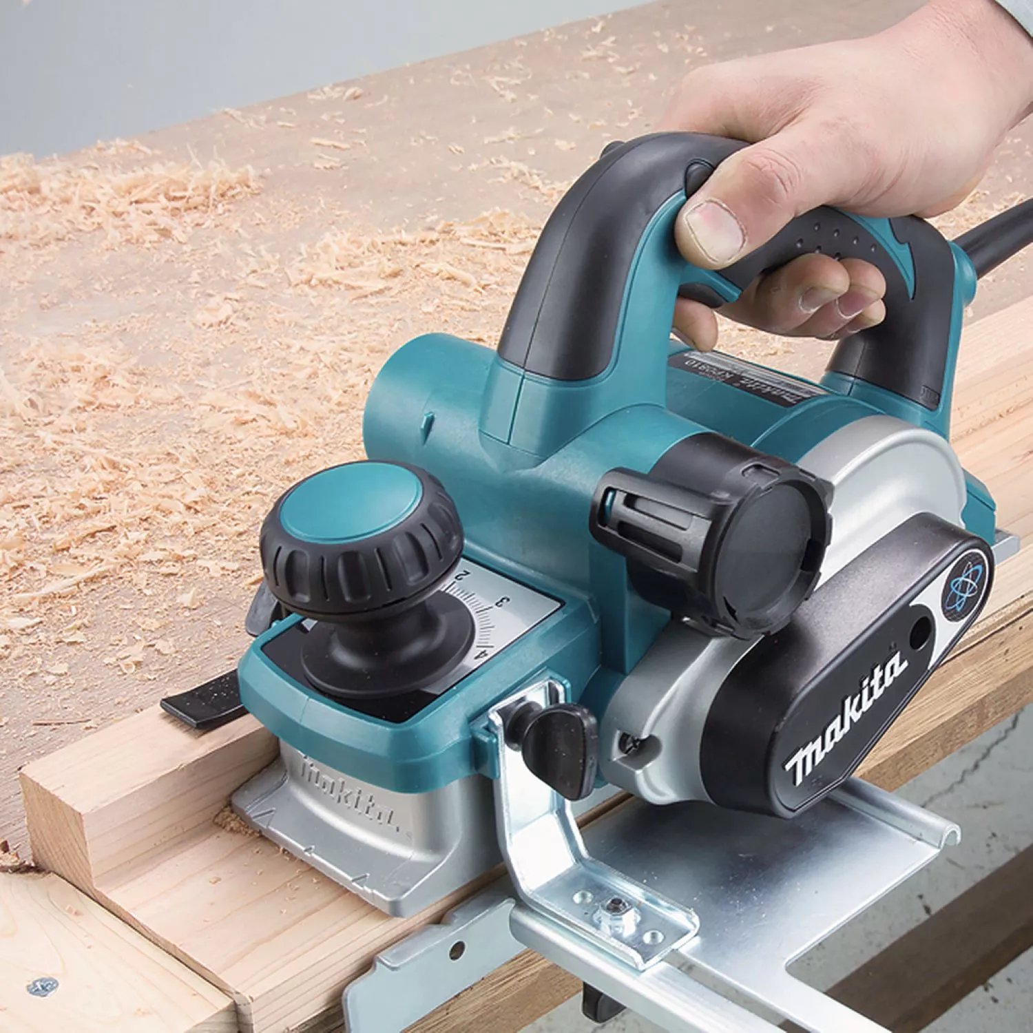 Makita KP0810CJ Blau/Schwarz Falzhobel 82 mm