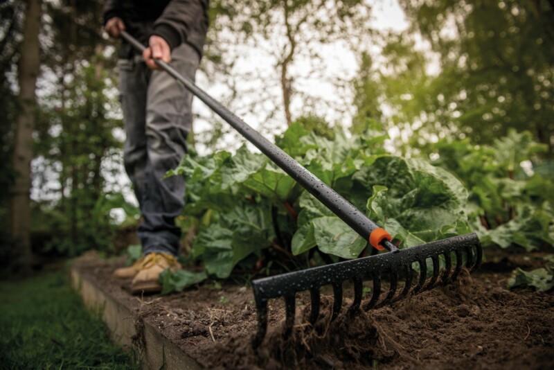 Fiskars 135715 Hark - 1.54m - 1016036 - Detailed view of the product