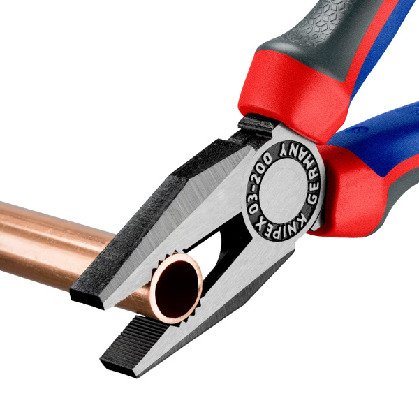 Knipex 302200 Combinatietang - 200mm - Detailed view of the product