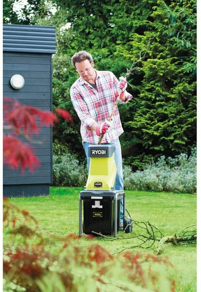 Ryobi RSH2545B Hakselaar - 2500W - Detailed view of the product