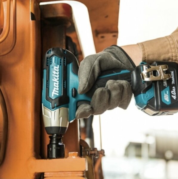 Makita TW140DZ 10,8V Li-Ion Accu Slagmoersleutel Body - 140Nm - 3/8" - Detailed view of the product