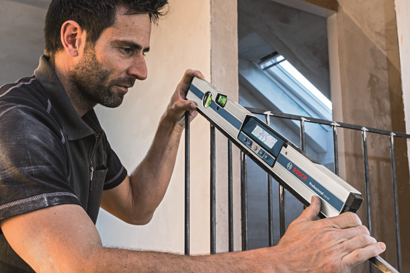 Bosch GIM 60 Digitale Hoekmeter In Tas - 360 - Detailed view of the product