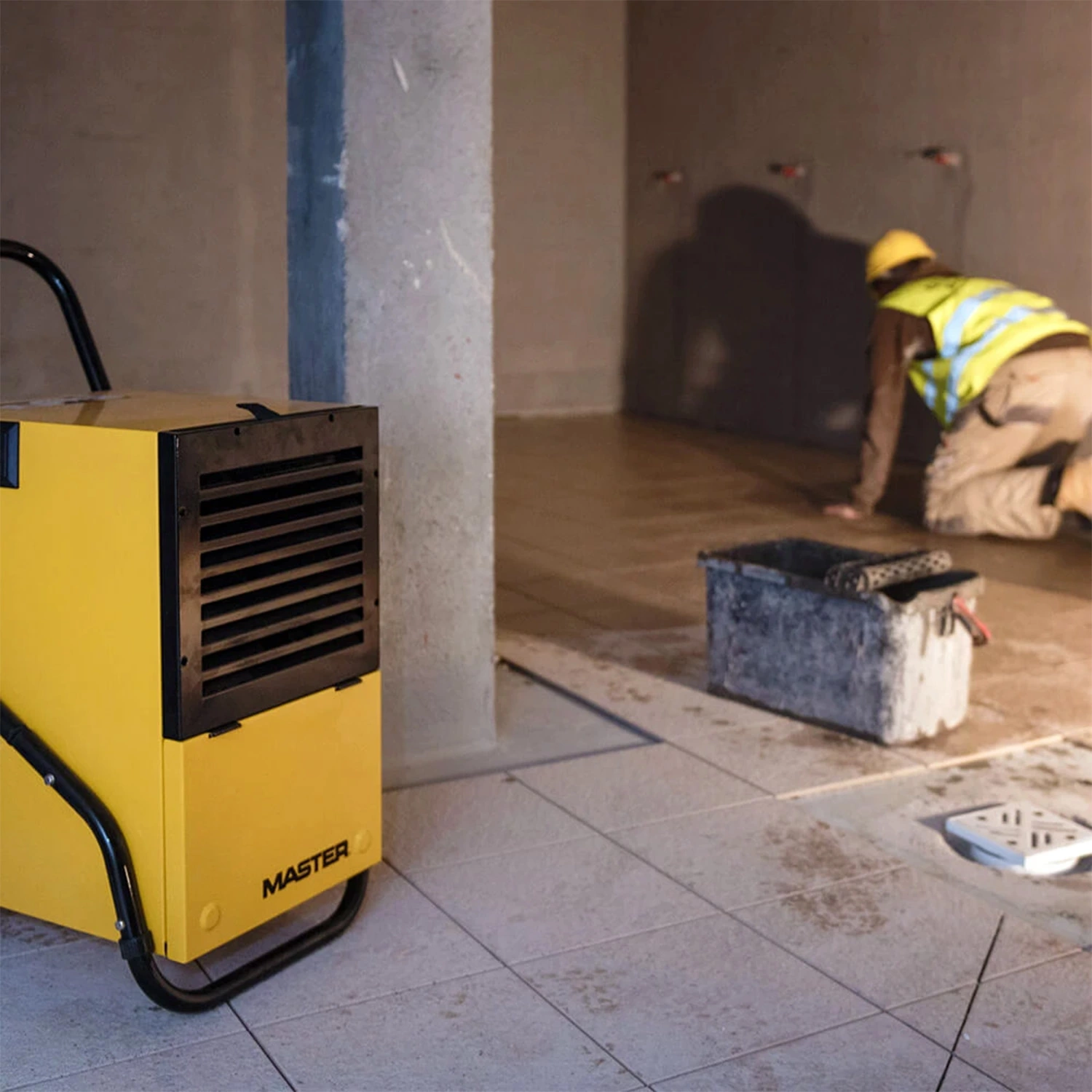 Master DH752 Industriële Luchtontvochtiger - 900W - 47L/24h thumbnail 3