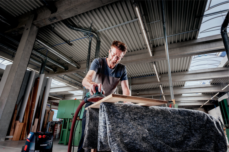 Metabo SXE 150-2.5 BL Excenterschuurmachine - 350W - 150mm - Variabel - Detailed view of the product