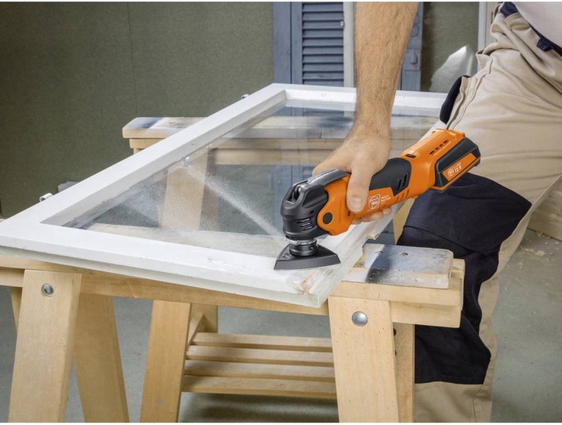 Fein AMM300 Multimaster Start 12V Li-ion Accu Multitool Set (2x 3.0Ah) + 3 Zaagbladen In Koffer - Detailed view of the product