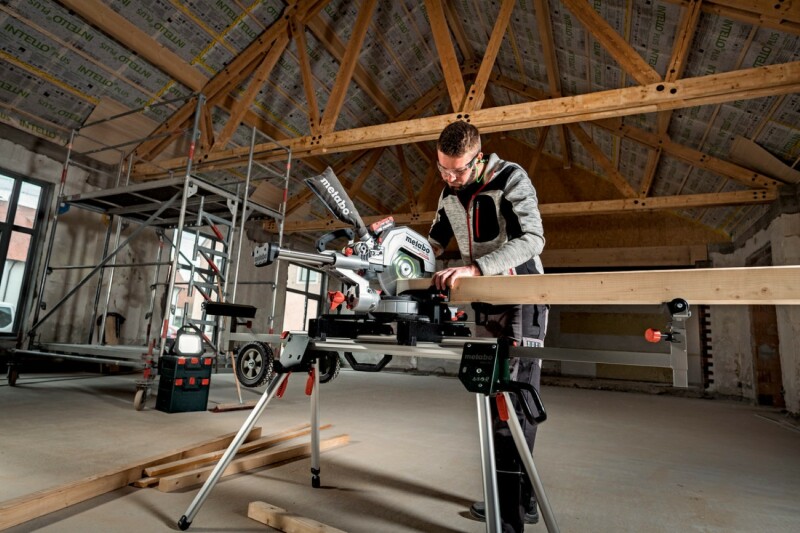 Metabo KGS 18 LTX BL 305 LiHD Accu Afkortzaag Body - 305 X 30mm - Detailed view of the product