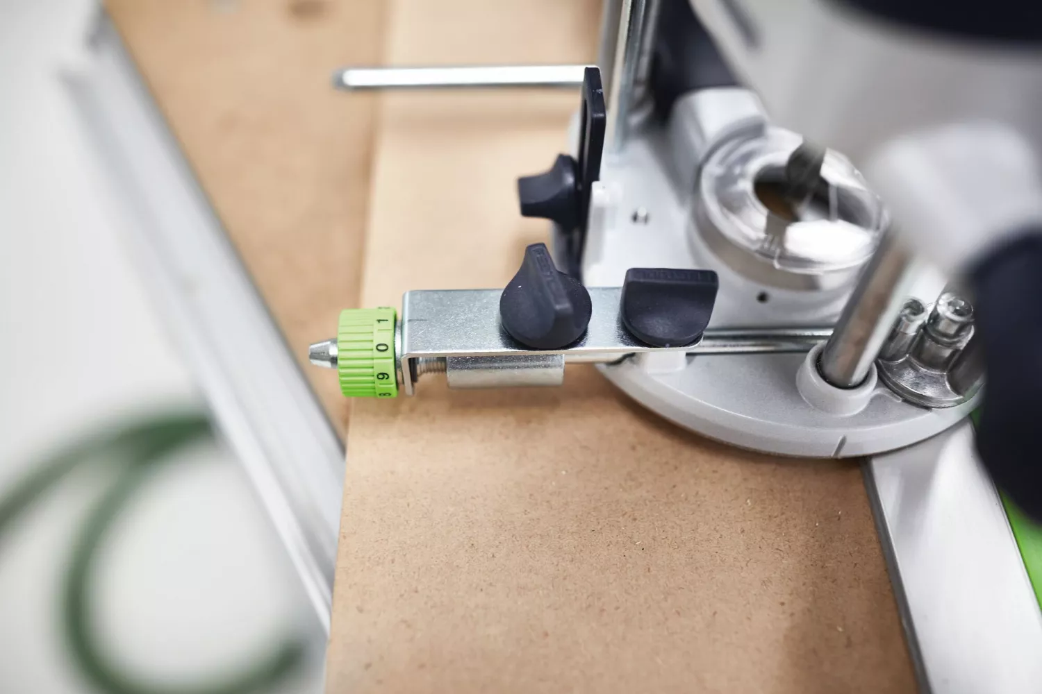 Festool 488754 FE-FS/OF 1000 Fijninstelling Voor Geleideaanslag thumbnail 4