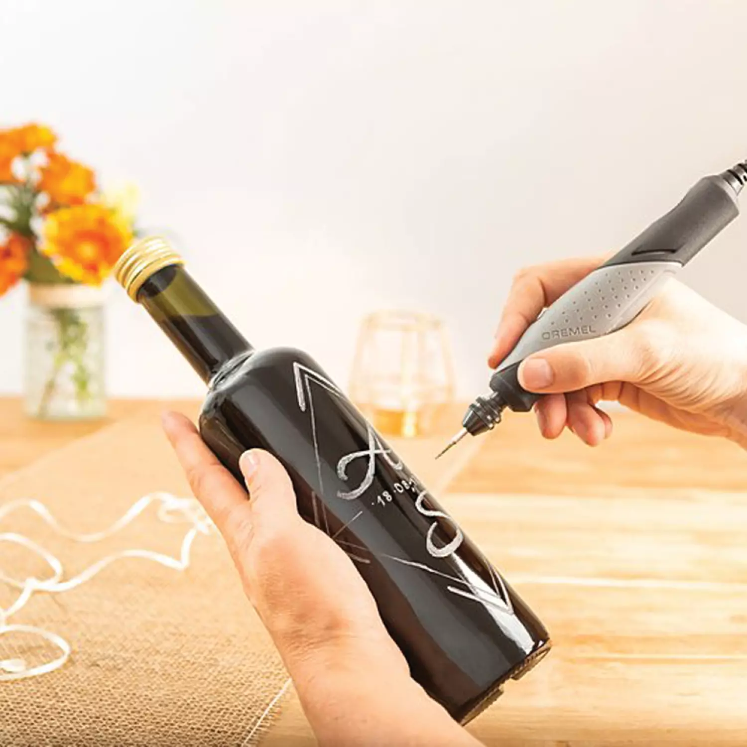 Dremel 2615C682JA 8-delige Glasgraveerset Multitool thumbnail 3