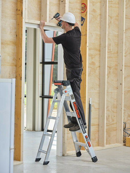 Altrex 503075 King Kombo 3 In 1 Multifunctionele Trap 5 + 3 Treden - Detailed view of the product