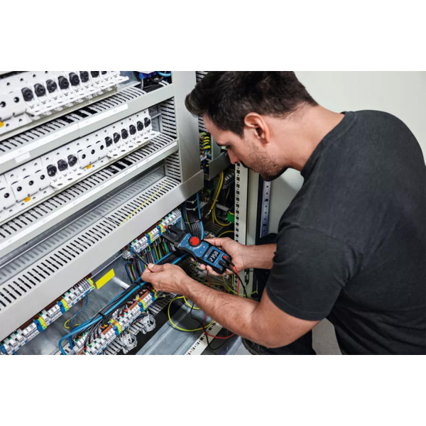 Bosch GFM 1000-15 True-RMS Vorkstroomtang In Etui - AC/DC 1000V&AC 200A - CAT III 1000 V / CAT IV 600 V - Detailed view of the product