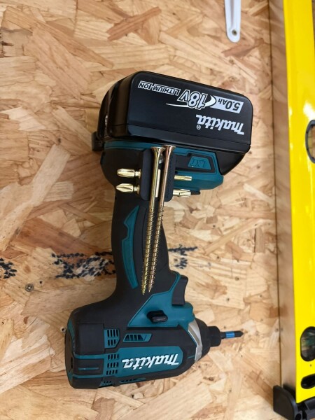 StealthMounts BH-MK-S-BLK-2 BLACK Stubby Magnetische Bithouder Voor Makita - Zwart - 2-pack - Detailed view of the product