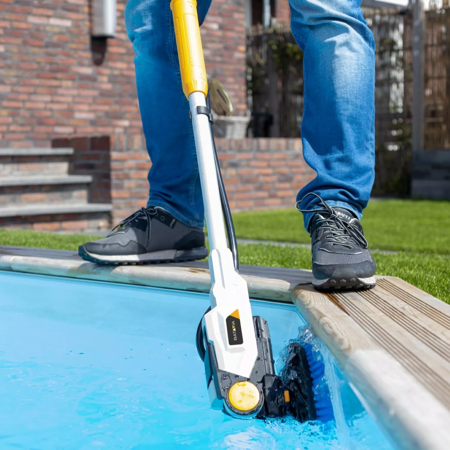 Batavia 706532 Accu Reinigingsborstel - 18V - 4.0Ah thumbnail 4