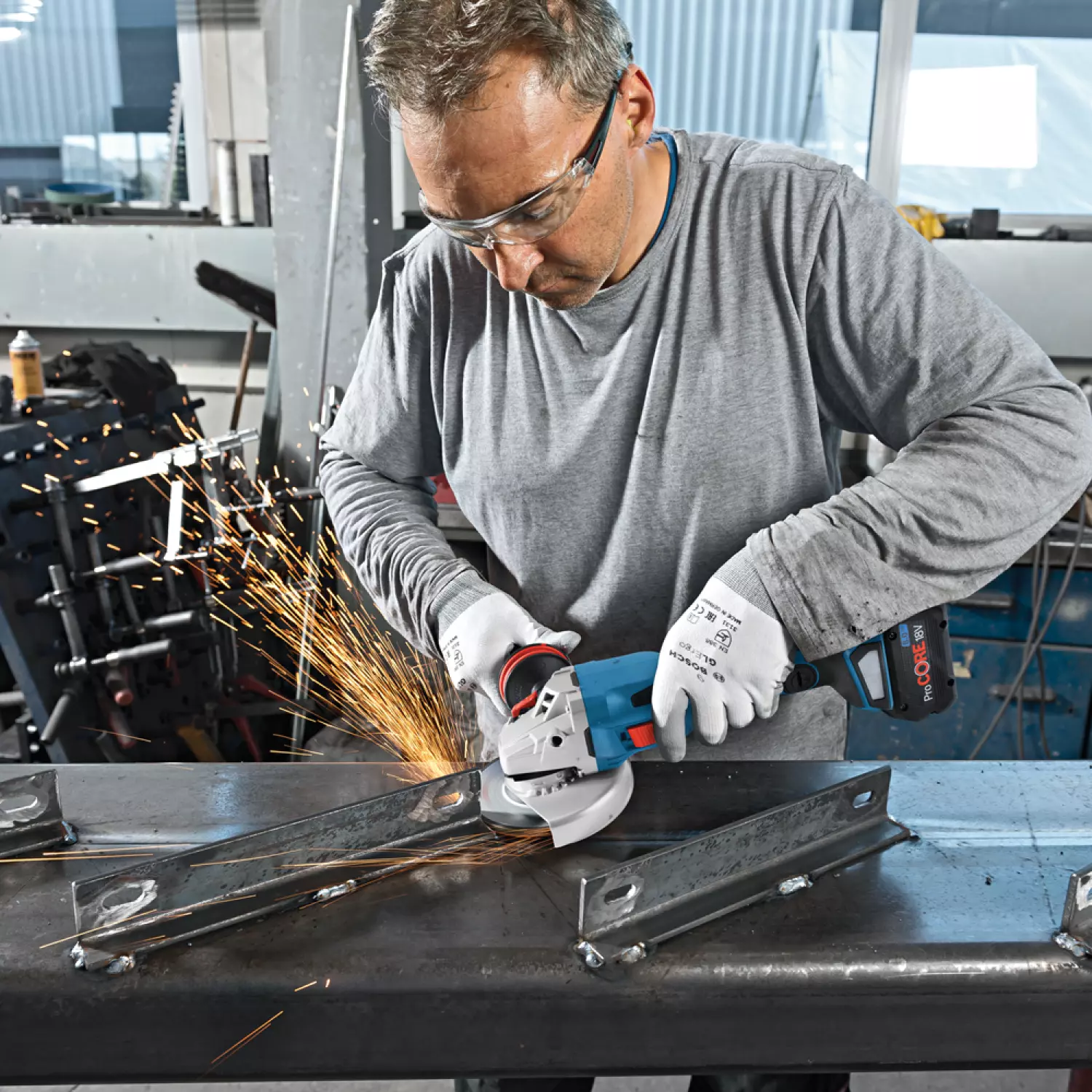 Bosch GWS 18 V-15 C 18V Li-Ion Accu BiTurbo Haakse Slijper In L-boxx - 125mm - Koolborstelloos thumbnail 4