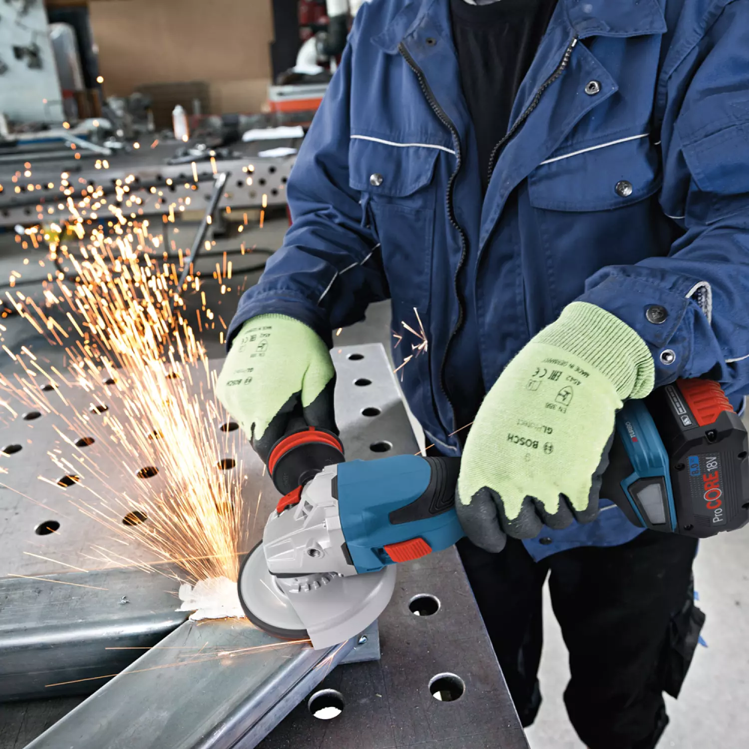 Bosch GWS 18 V-15 C 18V Li-Ion Accu haakse slijper in L-boxx - 125mm