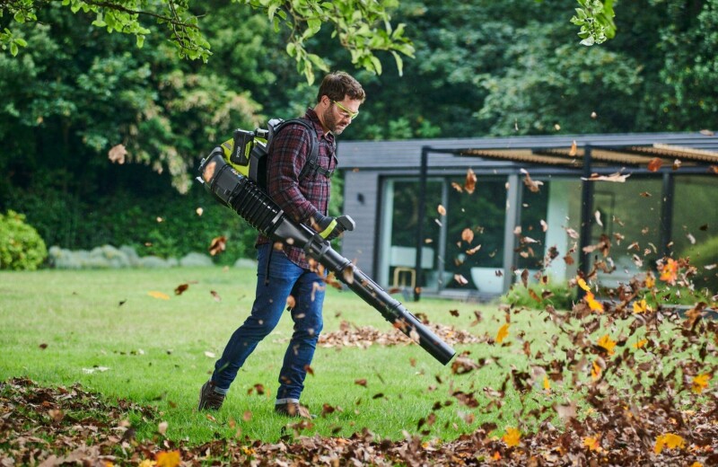 Ryobi RY36BPXA-0 36V Li-Ion Accu Bladblazer Met Zuigfunctie Body - 232km/h - Detailed view of the product