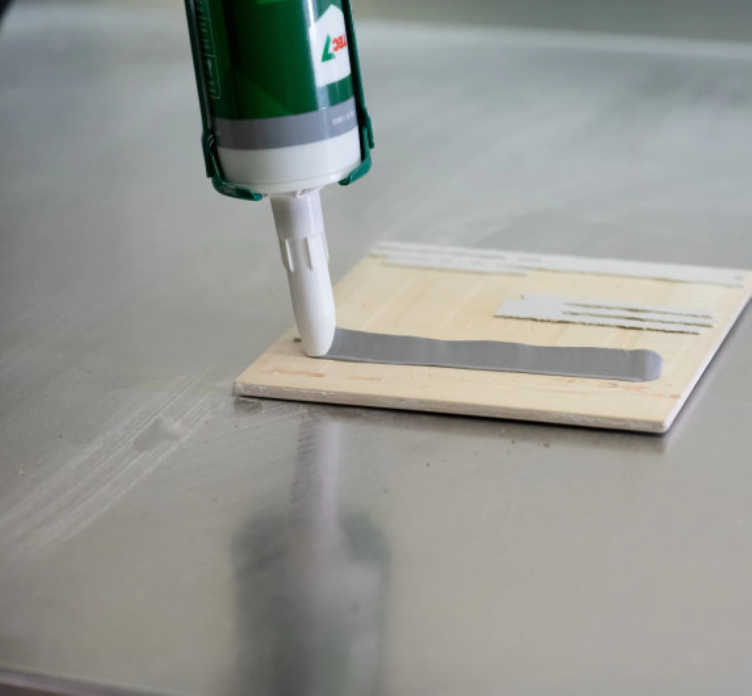 TEC7 X-Tack Montagekit - Wit - Koker - 290ml (12st) thumbnail 3