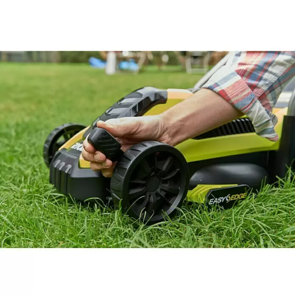 Ryobi RLM13E33S Grasmaaier - 1300W - 33cm - Detailed view of the product