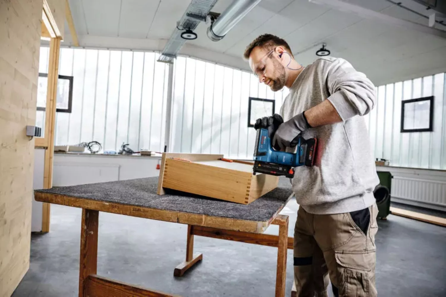 Bosch GNH 18V-35 18V Accu Pin Houttacker Body In L-Boxx - 0,6mm - 15-35mm - Recht thumbnail 3