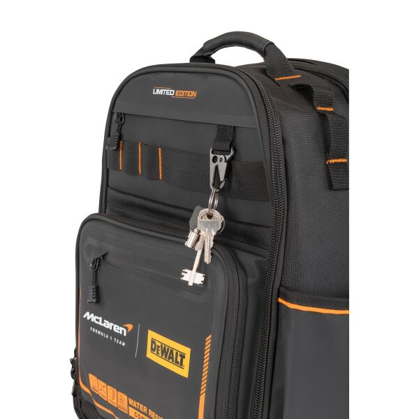 DeWALT DWST60122-1 McLaren Gereedschapsrugzak - Detailed view of the product