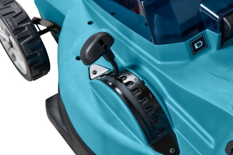 Makita DLM480Z (2X18V) Li-Ion Accu Grasmaaier Body - 48cm - 62L - 800 M² - Detailed view of the product