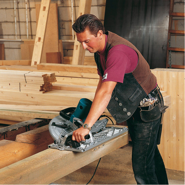 Makita 5143R Cirkelzaag - 2200W - 355mm - Detailed view of the product
