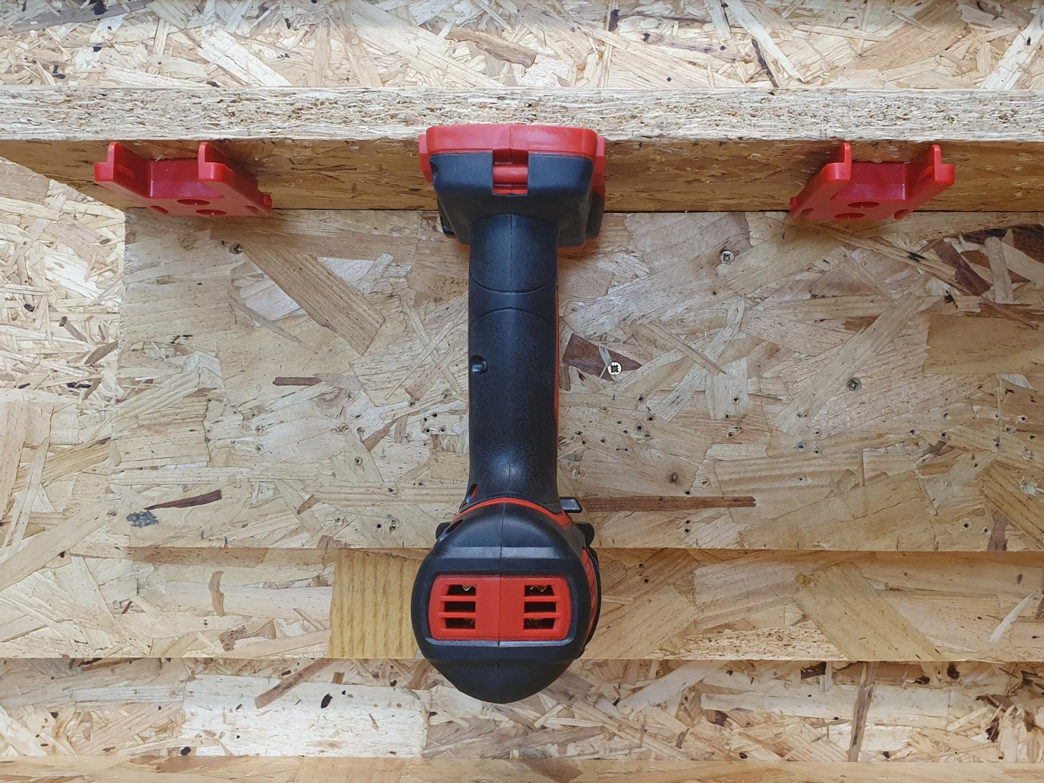 StealthMounts TM-MW18-RED-4 Machinehouder Voor Milwaukee M18 - Rood - 4-pack thumbnail 2