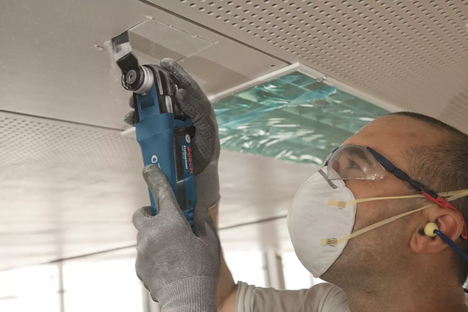 Bosch GOP 30-28 Multitool + 16 Delige Accessoireset In L-Boxx - 300W thumbnail 3