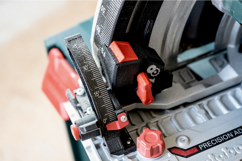 Metabo KT 18 LTX 66 BL 18V Li-ion Accu Invalcirkelzaag Body In MetaBOX - 165 X 20mm - Koolborstelloos - Detailed view of the product