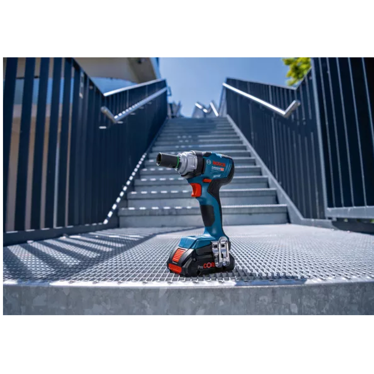 Bosch GDS 18V-330 HC 18V Accu Slagmoersleutel Body In L-boxx - 1/2 - 560 Nm thumbnail 3