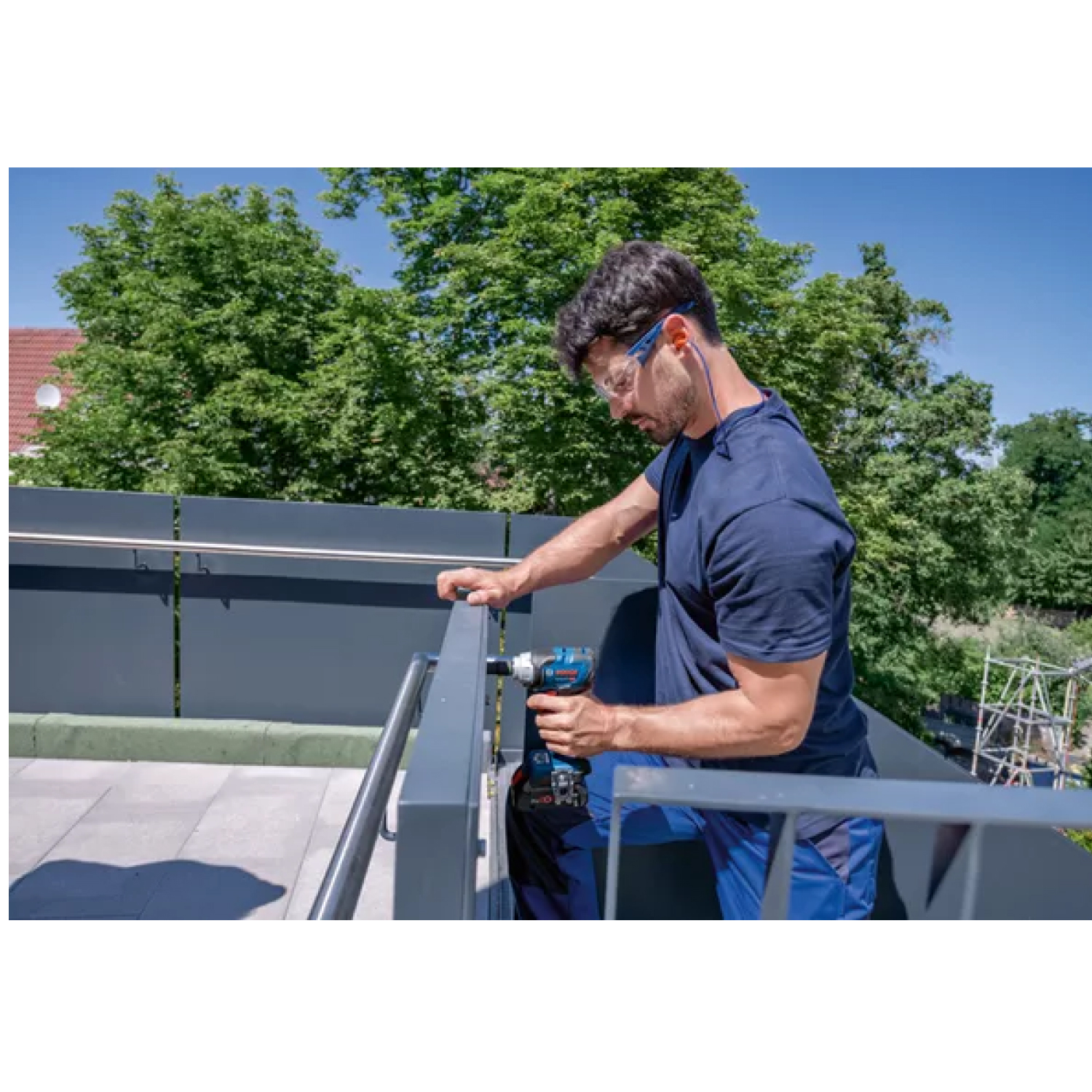 Bosch GDS 18V-330 HC 18V Accu Slagmoersleutel Body In L-boxx - 1/2 - 560 Nm thumbnail 4