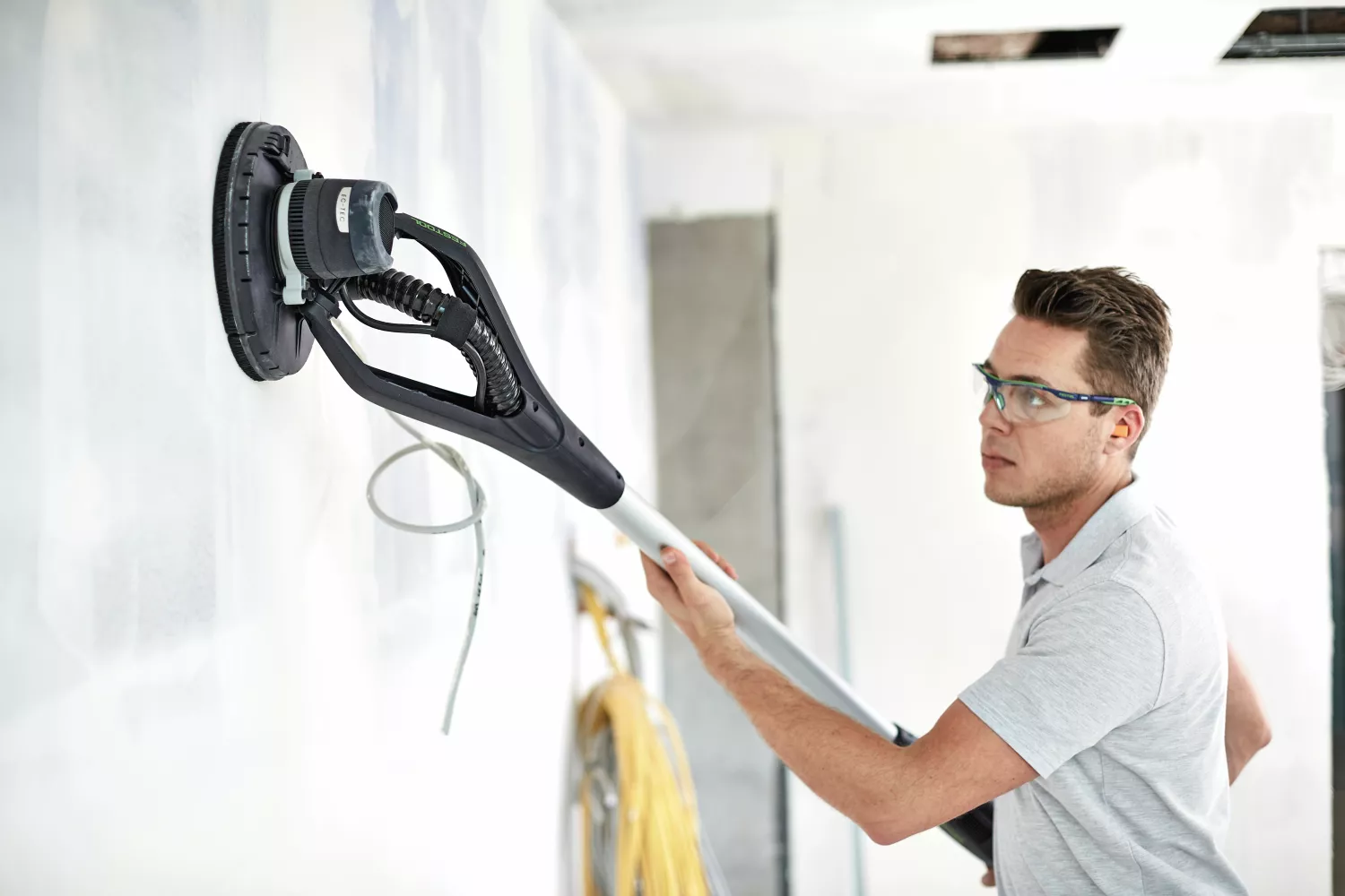 Festool LHS-E 225 EQ-CB Langnek Schuurmachine thumbnail 4