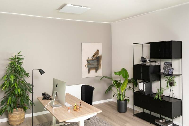 EUROM Mon Soleil 300 Wi-Fi Infrarood Plafondkachel - 300W - 8kg - Detailed view of the product