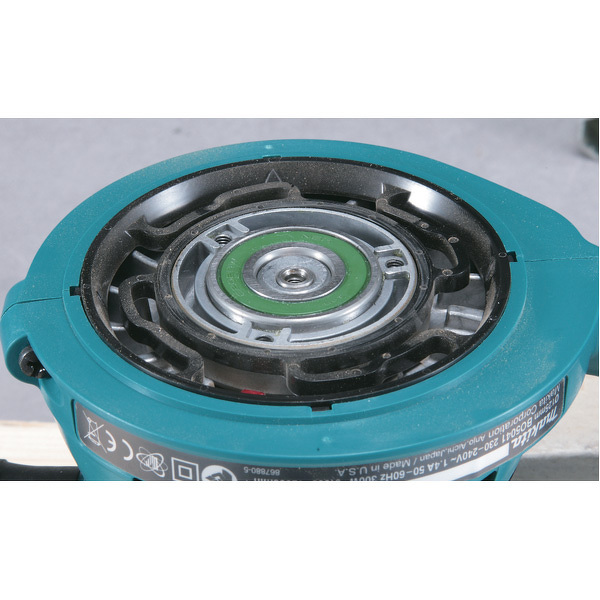 Makita BO5041 Excentrische Schuurmachine - 300W - 125mm - Variabel - Detailed view of the product