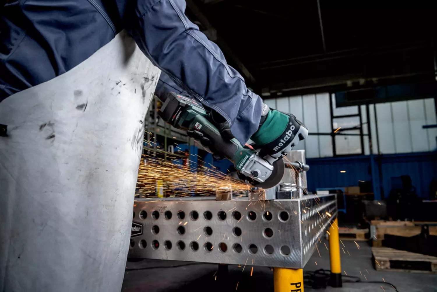 Metabo - W 18 L BL - Haakse slijper 125 mm - Draadloos - Inclusief metabox