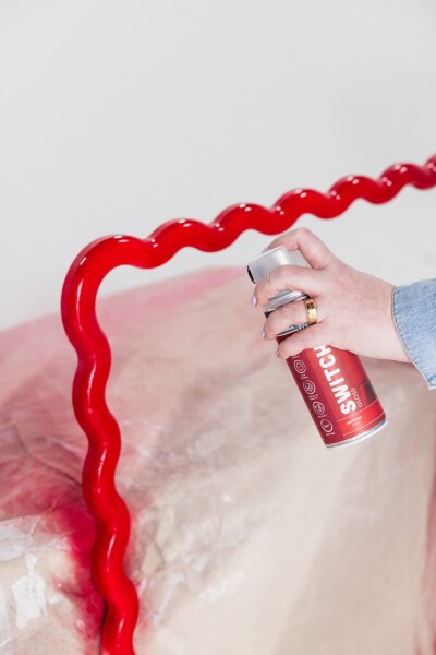 Rust-Oleum Switch Spuitlak - Hoogglans Klaproosrood - 400ml - Detailed view of the product