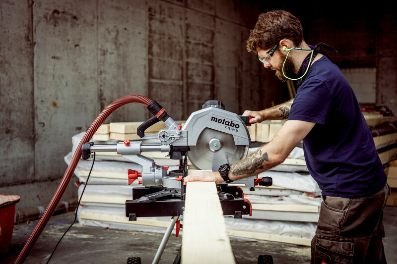 Metabo KGS 305 M Afkortzaag - 2000W - 305 X 30mm - Quick Hendel - Detailed view of the product