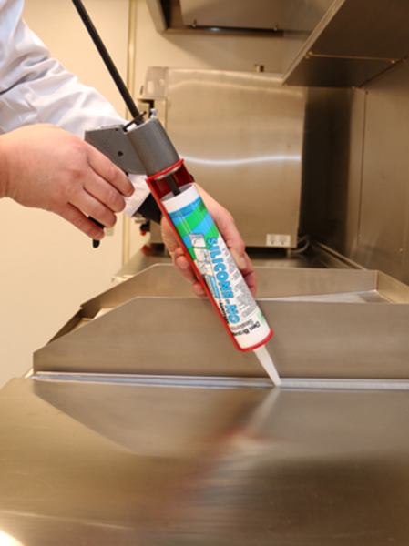 Zwaluw Den Braven 30618947 - Silicone-NO + Sanitary Siliconenkit - Transparant- 310ml - Detailed view of the product