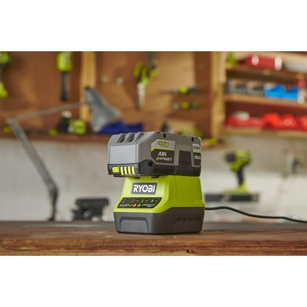 Ryobi RC18120-140X ONE+ 18V 1x 4.0Ah Lithium+ Accu En Lader - Detailed view of the product