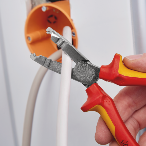 Knipex 1346165 Ontmantelingstang - 165mm - Detailed view of the product