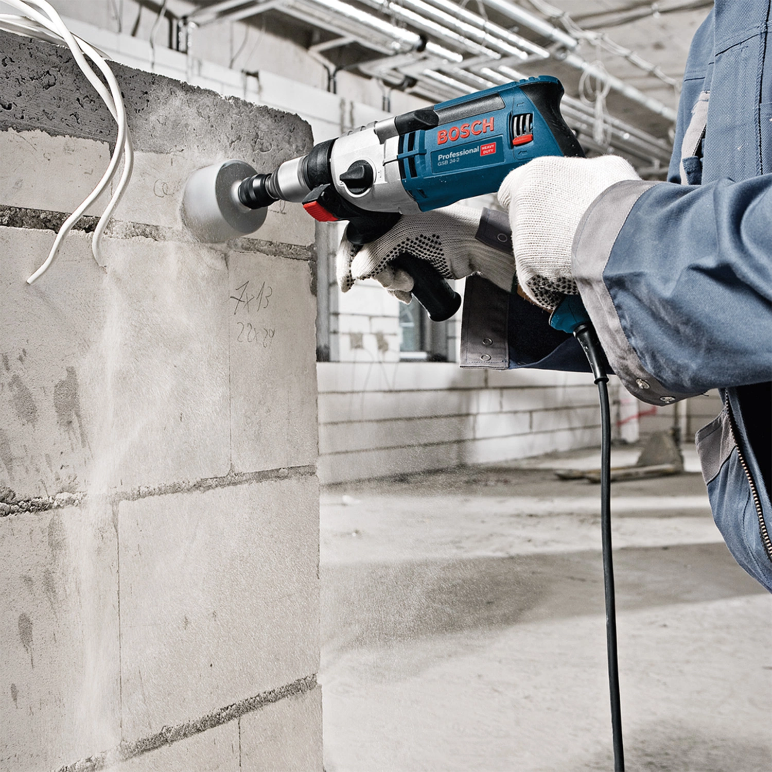 Bosch GSB 24-2 Klopboormachine In Koffer - 1100W thumbnail 4