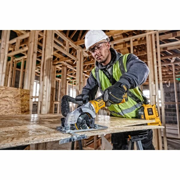 DeWALT DCS571NT-XJ 18V Li-ion XR Accu Cirkelzaag Body In TSTAK - 115mm - Koolborstelloos - Detailed view of the product