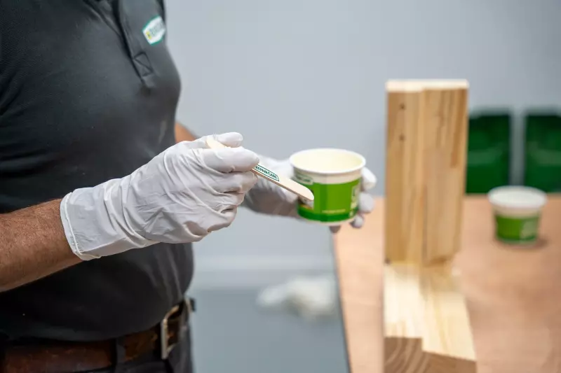 Repair Care Easy Q Nitrile Handschoen L Doos 50st - Detailed view of the product